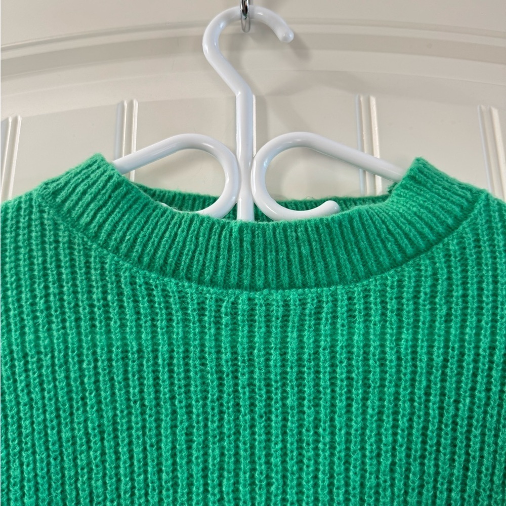 Green Ribbed Sweater - Picture 2 of 4